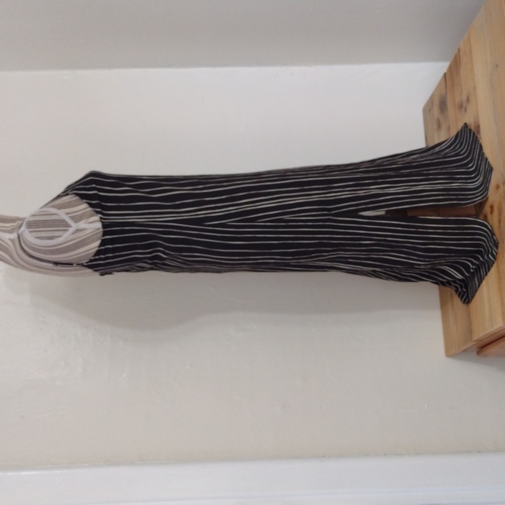 Alice & Olivia Black Striped Spaghetti Strap Midi Dress Size 0 - Picture 2 of 15